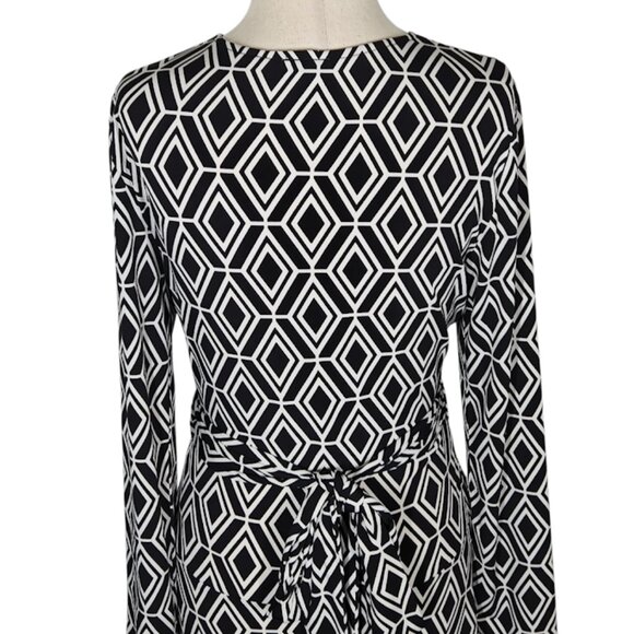 CACHE WOMEN'S Black White Geometric Wrap Waist Mini Dress Size Medium GUC - Picture 5 of 8